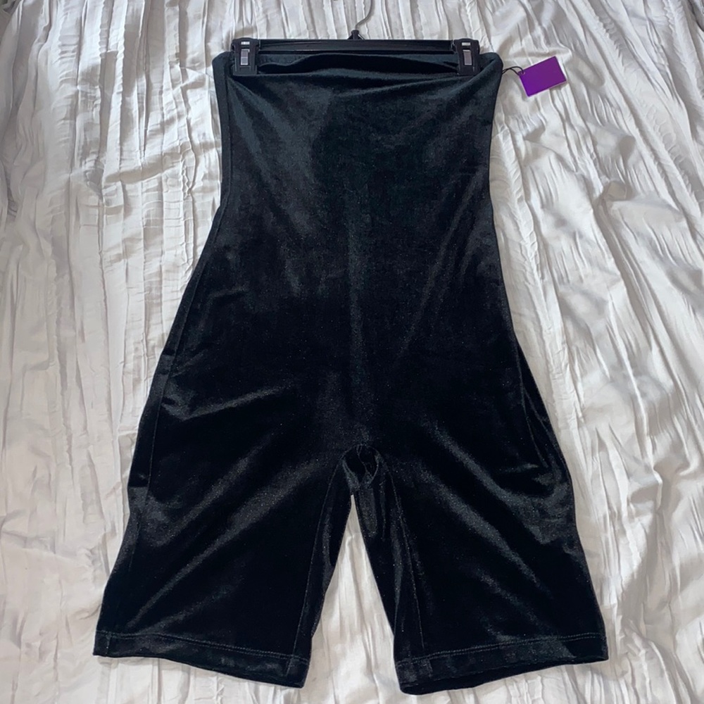 Forever 21 Black Velvet Romper/Jumpsuit